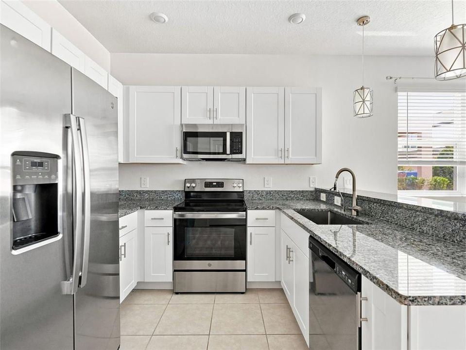 For Sale: $268,000 (3 beds, 2 baths, 1787 Square Feet)