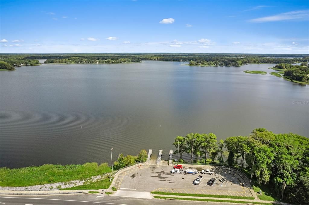На продажу: $289,900 (3 спален, 2 ванн, 1434 Квадратных фут)