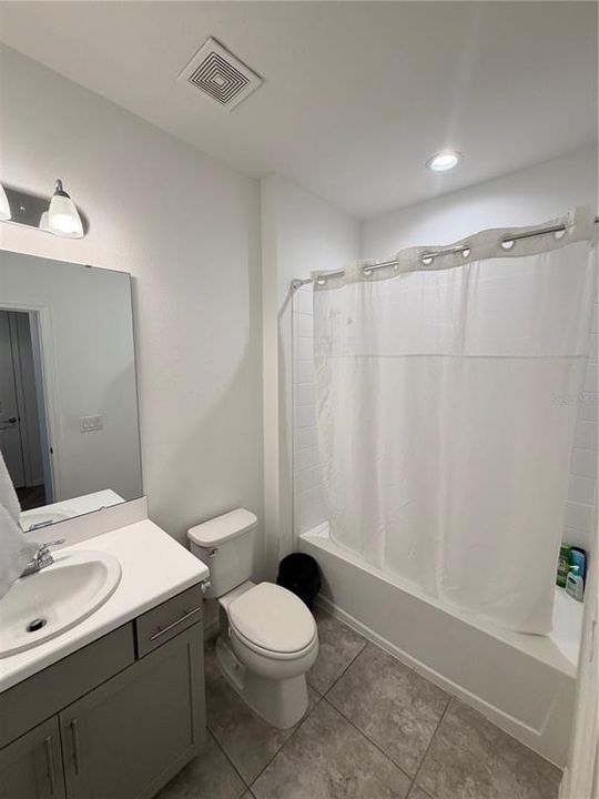 For Sale: $450,000 (3 beds, 2 baths, 1868 Square Feet)