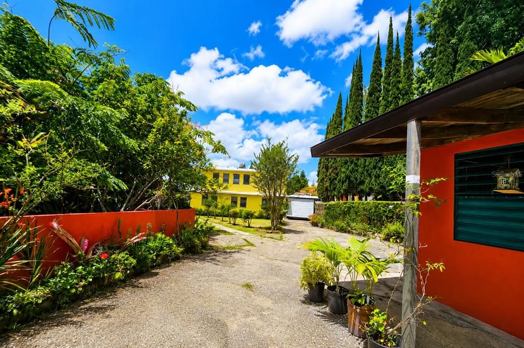 На продажу: $549,900 (8 спален, 0 ванн, 3640 Квадратных фут)