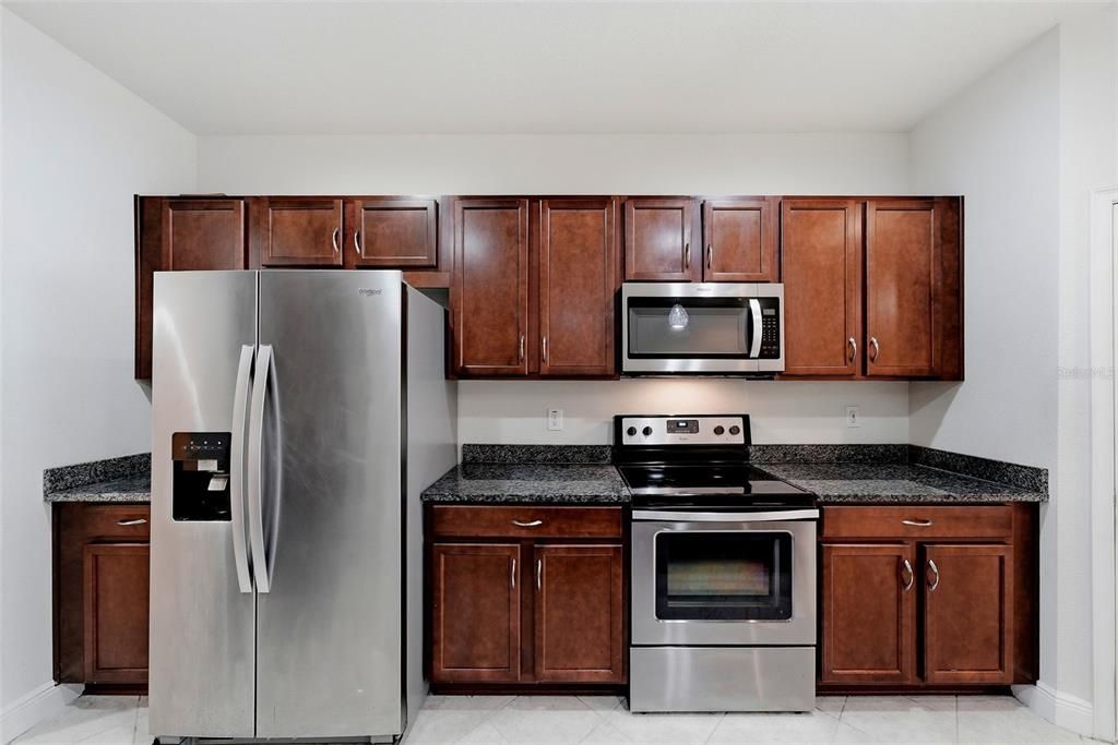 For Sale: $300,000 (3 beds, 2 baths, 1716 Square Feet)
