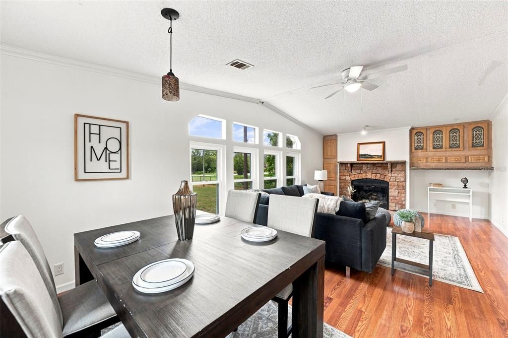 For Sale: $299,000 (4 beds, 2 baths, 1863 Square Feet)