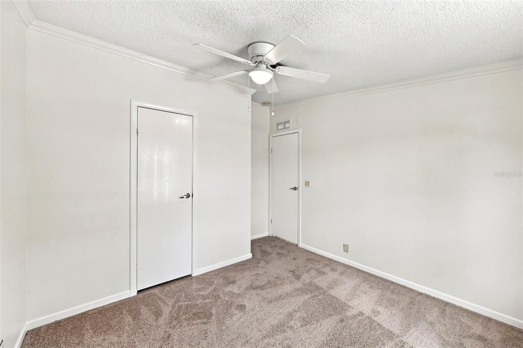 For Sale: $299,000 (4 beds, 2 baths, 1863 Square Feet)