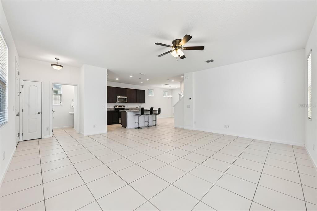 En Venta: $514,900 (4 camas, 2 baños, 2084 Pies cuadrados)