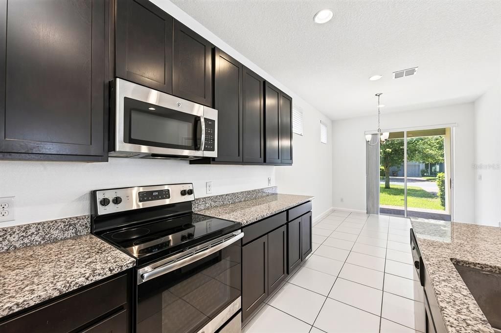 En Venta: $514,900 (4 camas, 2 baños, 2084 Pies cuadrados)