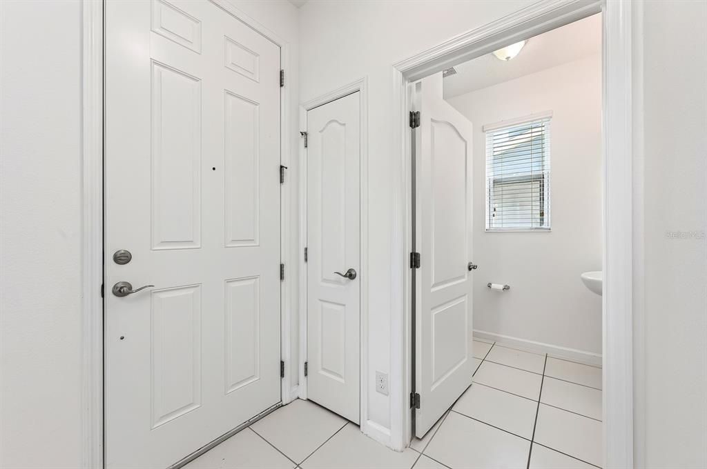 En Venta: $514,900 (4 camas, 2 baños, 2084 Pies cuadrados)