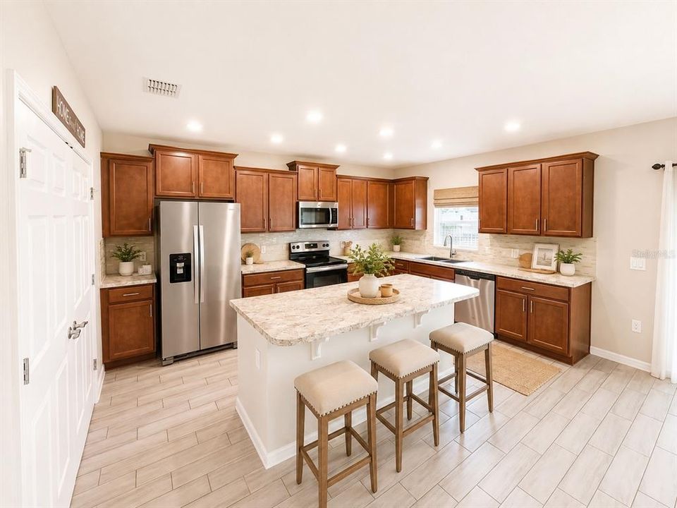 For Sale: $414,900 (5 beds, 3 baths, 2836 Square Feet)