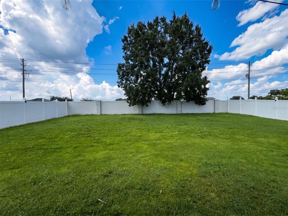 For Sale: $414,900 (5 beds, 3 baths, 2836 Square Feet)