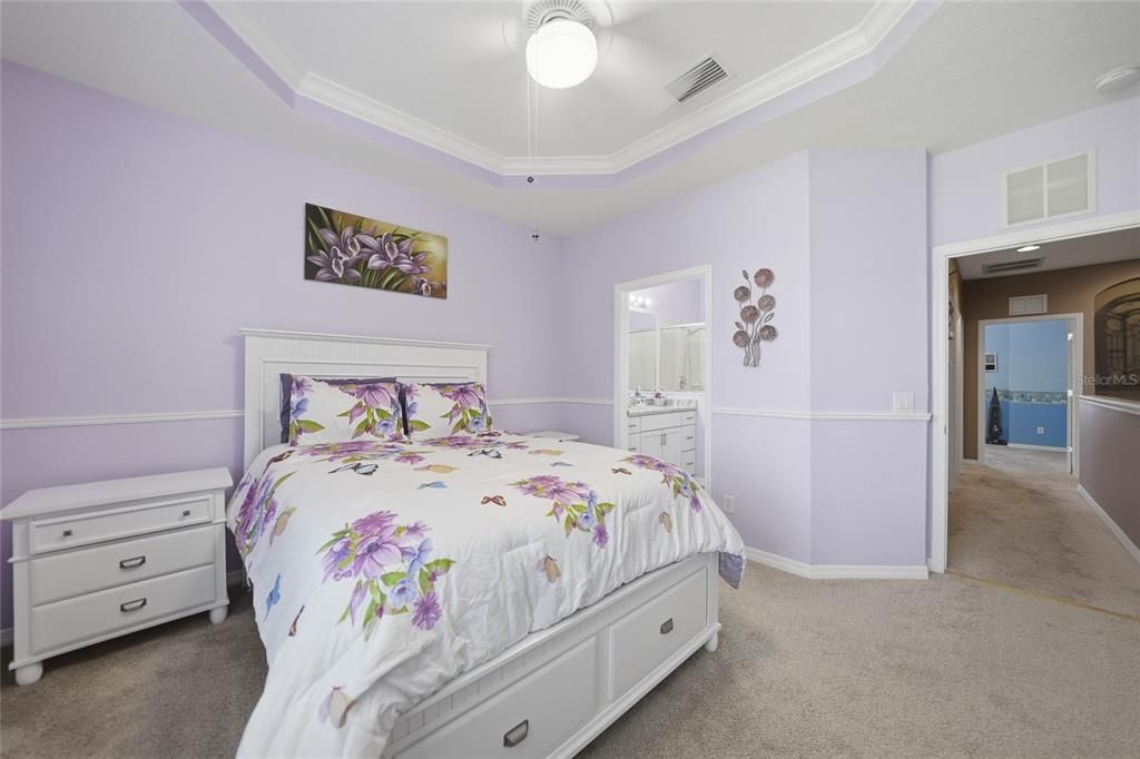 For Sale: $200,000 (2 beds, 2 baths, 1268 Square Feet)
