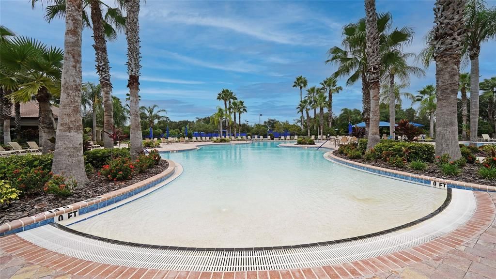 For Sale: $200,000 (2 beds, 2 baths, 1268 Square Feet)