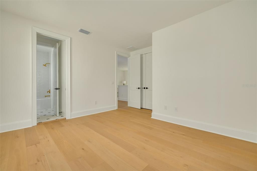 For Sale: $1,450,000 (5 beds, 4 baths, 3299 Square Feet)