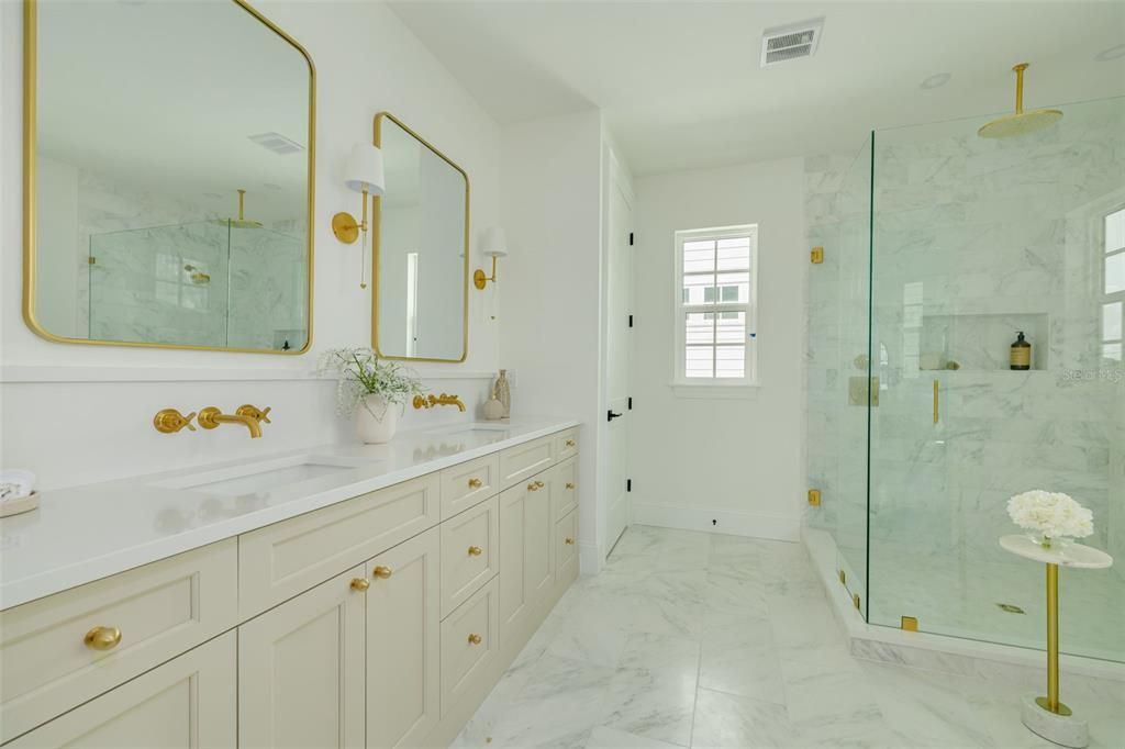 For Sale: $1,450,000 (5 beds, 4 baths, 3299 Square Feet)