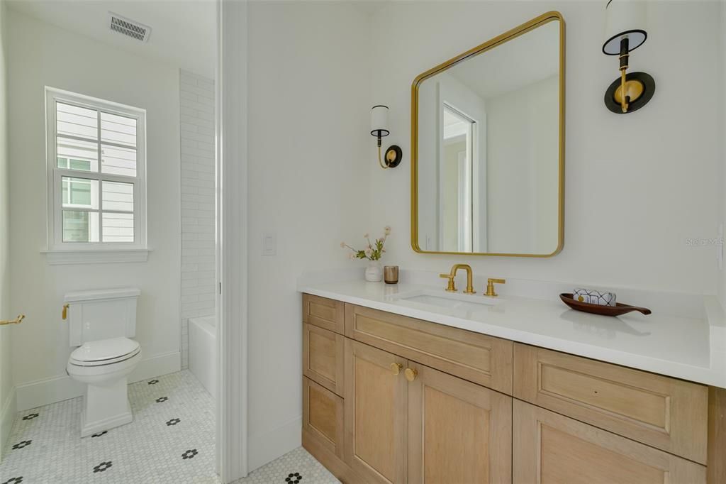 For Sale: $1,450,000 (5 beds, 4 baths, 3299 Square Feet)