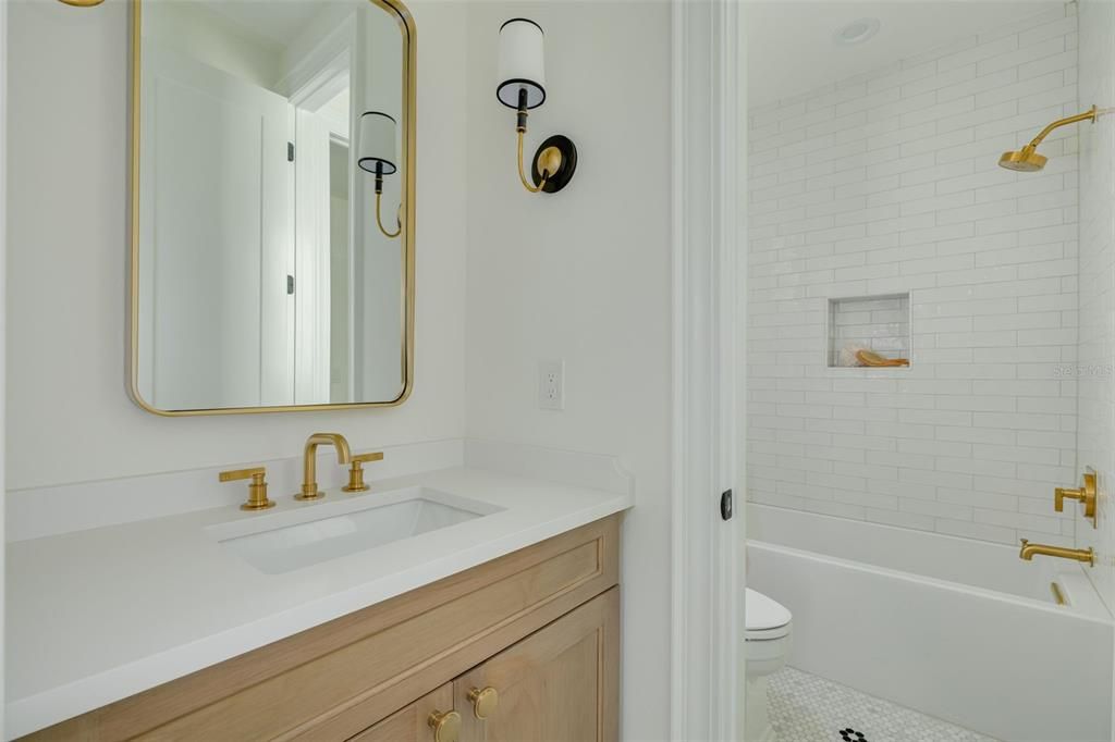 For Sale: $1,450,000 (5 beds, 4 baths, 3299 Square Feet)