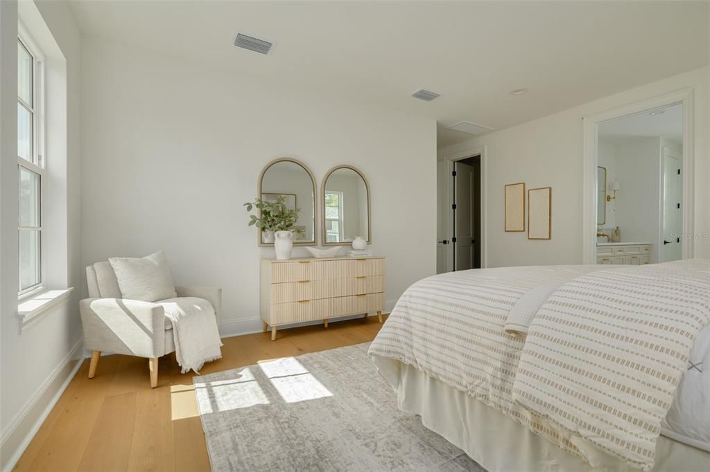 For Sale: $1,450,000 (5 beds, 4 baths, 3299 Square Feet)