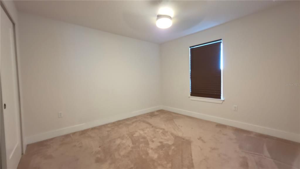 En Renta: $2,500 (4 camas, 3 baños, 2200 Pies cuadrados)