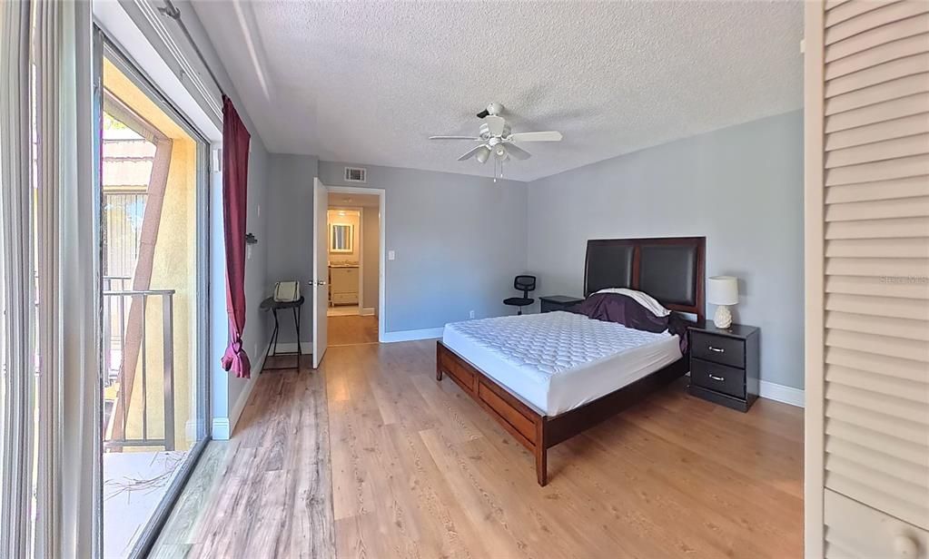 For Sale: $216,000 (2 beds, 2 baths, 1285 Square Feet)