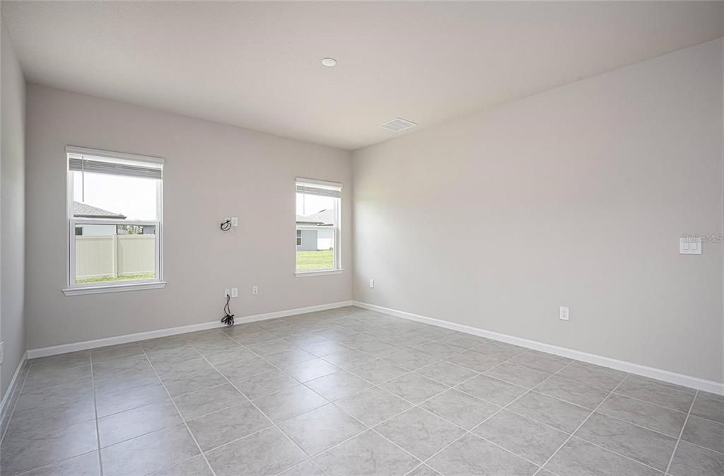 For Sale: $369,900 (3 beds, 2 baths, 2017 Square Feet)