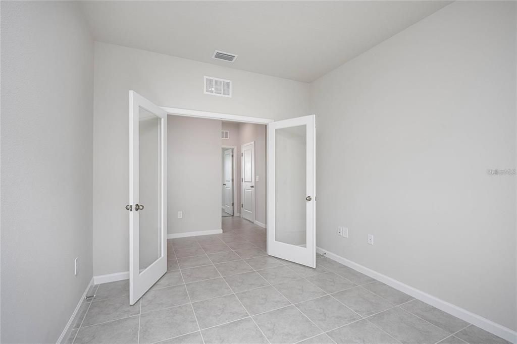 For Sale: $369,900 (3 beds, 2 baths, 2017 Square Feet)