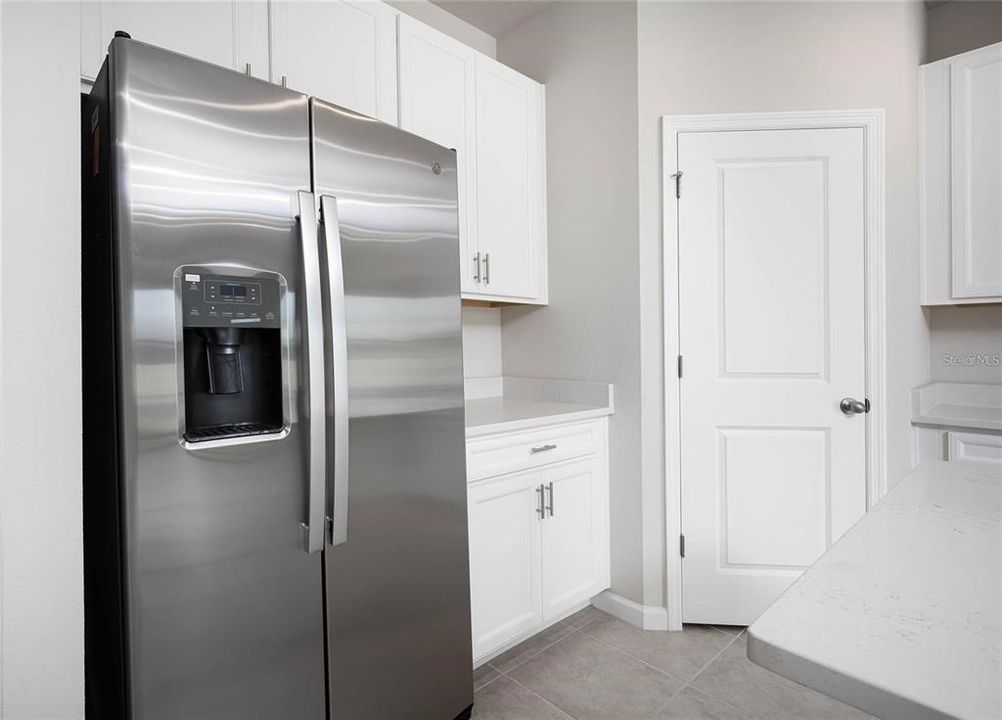 For Sale: $369,900 (3 beds, 2 baths, 2017 Square Feet)