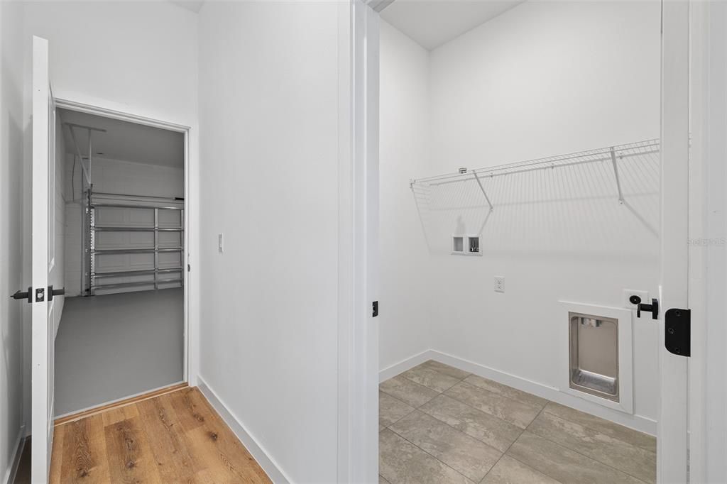 For Sale: $323,000 (4 beds, 3 baths, 1870 Square Feet)