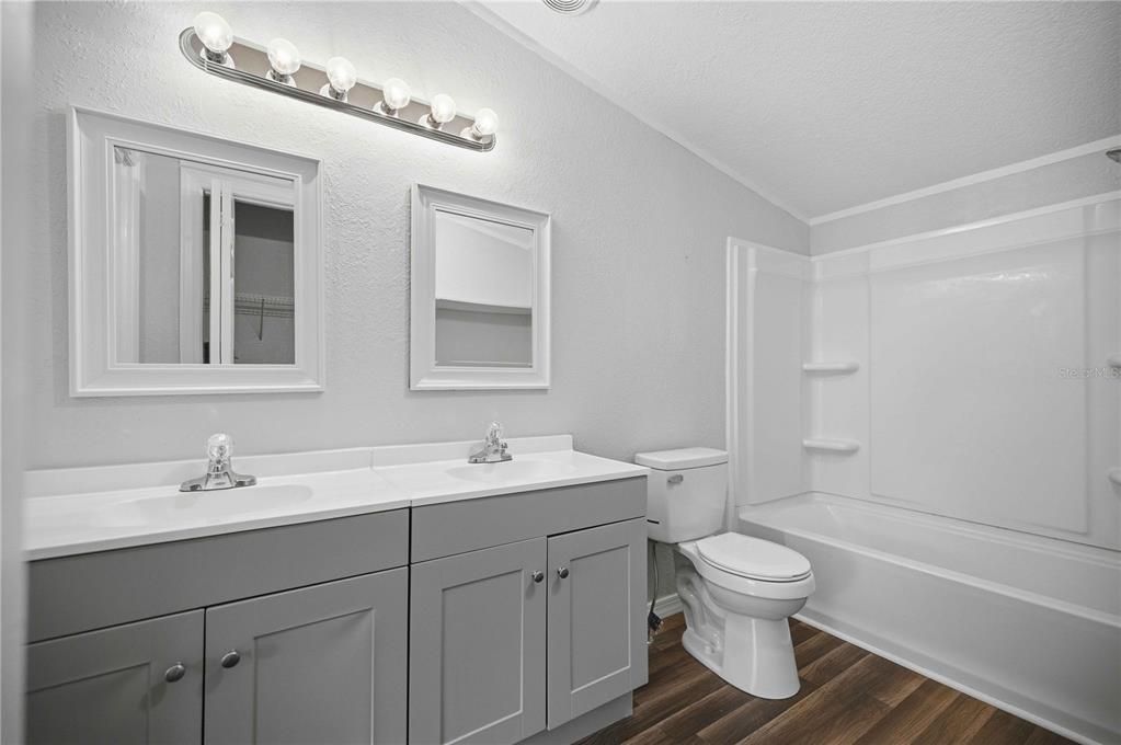 For Sale: $205,000 (3 beds, 2 baths, 1152 Square Feet)
