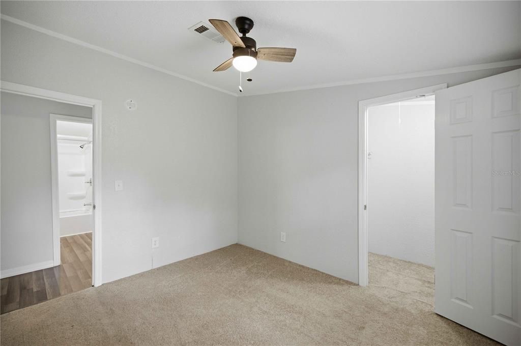 For Sale: $205,000 (3 beds, 2 baths, 1152 Square Feet)