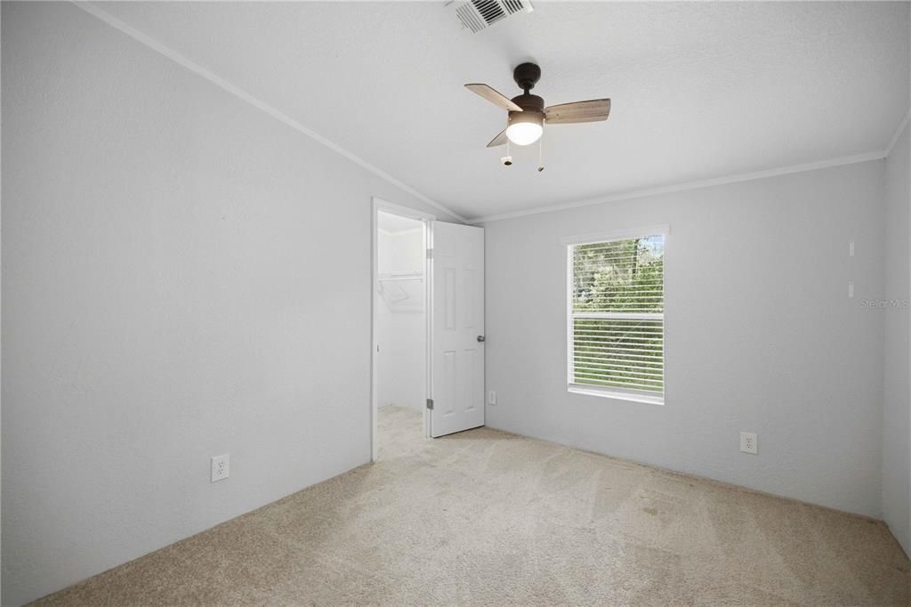 For Sale: $205,000 (3 beds, 2 baths, 1152 Square Feet)