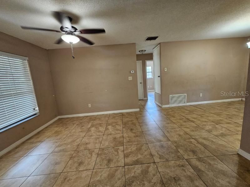 For Sale: $344,900 (4 beds, 2 baths, 1841 Square Feet)