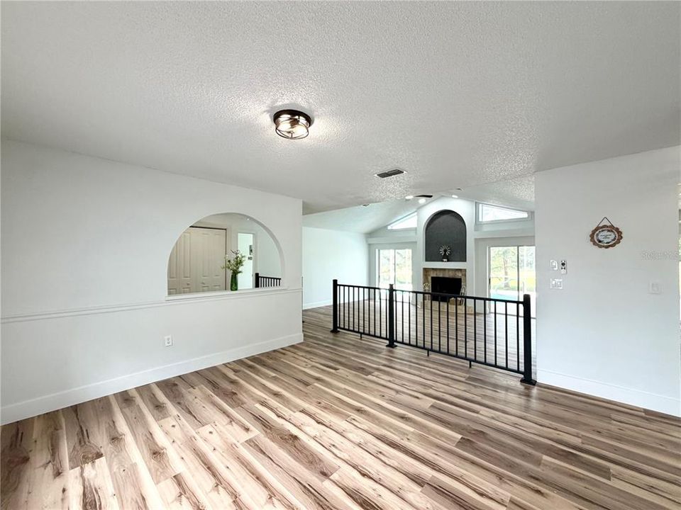 For Sale: $339,000 (3 beds, 2 baths, 1892 Square Feet)