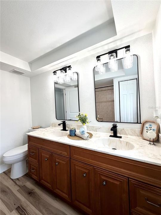 For Sale: $339,000 (3 beds, 2 baths, 1892 Square Feet)