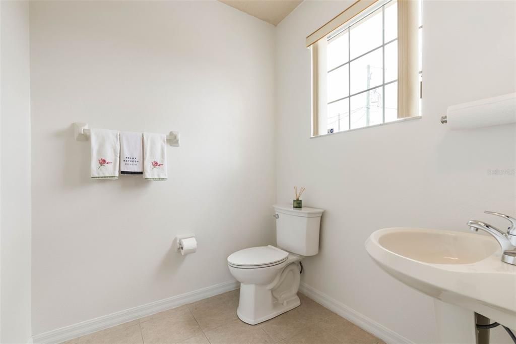 For Sale: $435,000 (3 beds, 2 baths, 2653 Square Feet)