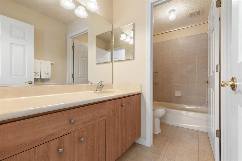 For Sale: $435,000 (3 beds, 2 baths, 2653 Square Feet)