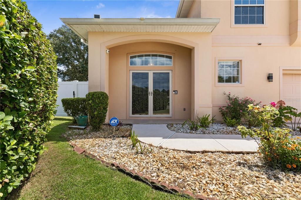 For Sale: $435,000 (3 beds, 2 baths, 2653 Square Feet)