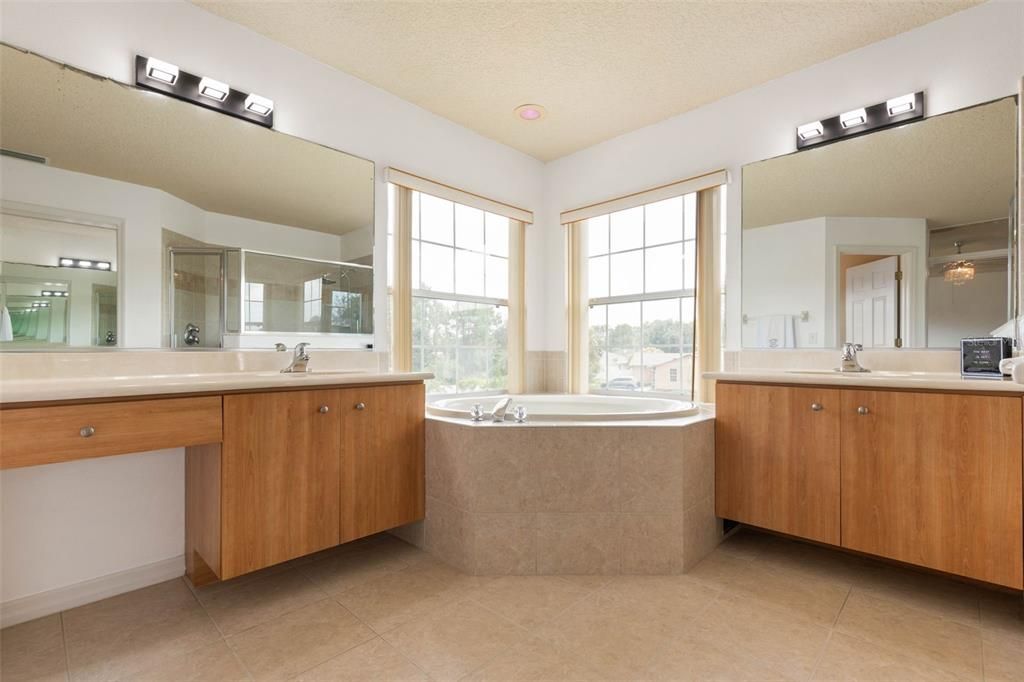 For Sale: $435,000 (3 beds, 2 baths, 2653 Square Feet)