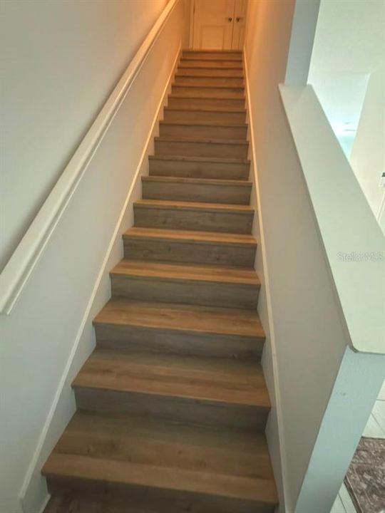 For Rent: $2,350 (3 beds, 2 baths, 1555 Square Feet)