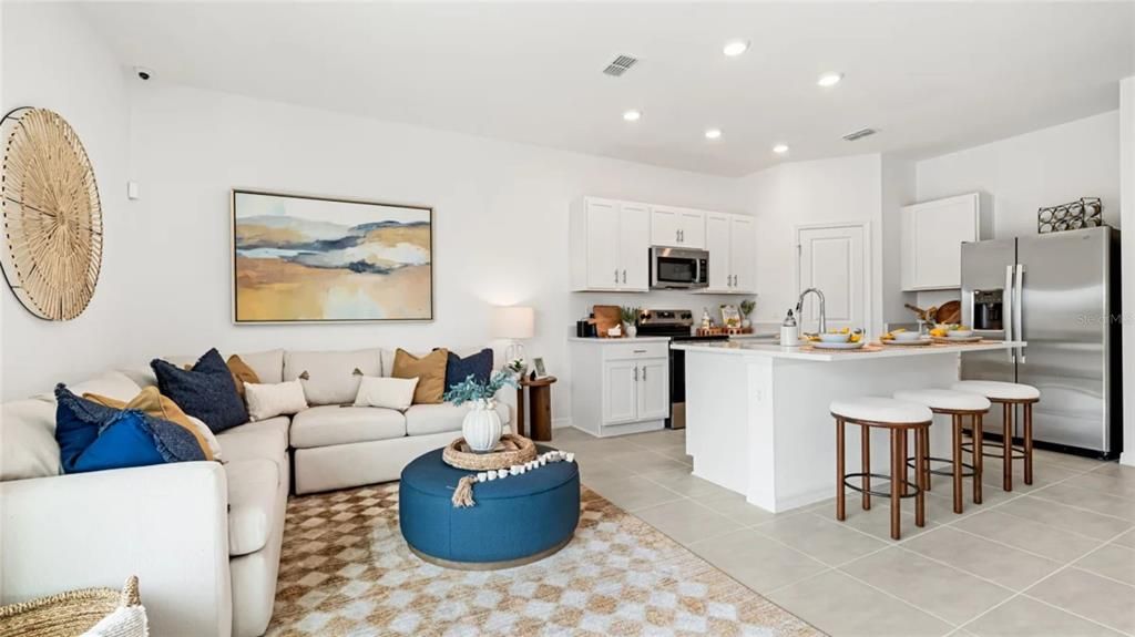 For Rent: $2,350 (3 beds, 2 baths, 1555 Square Feet)