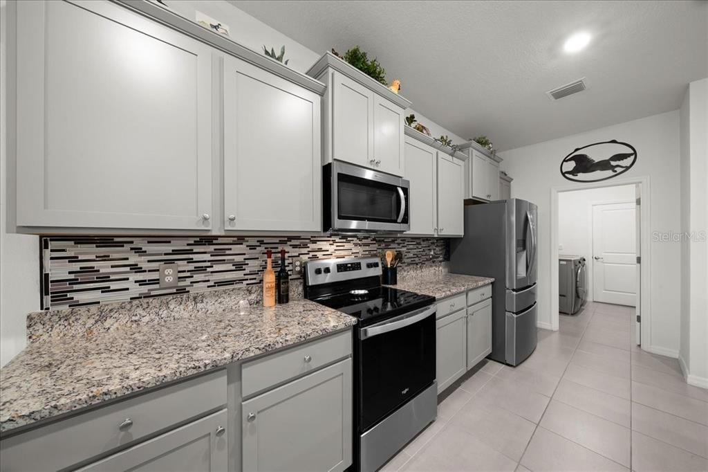 For Sale: $425,000 (2 beds, 2 baths, 1853 Square Feet)