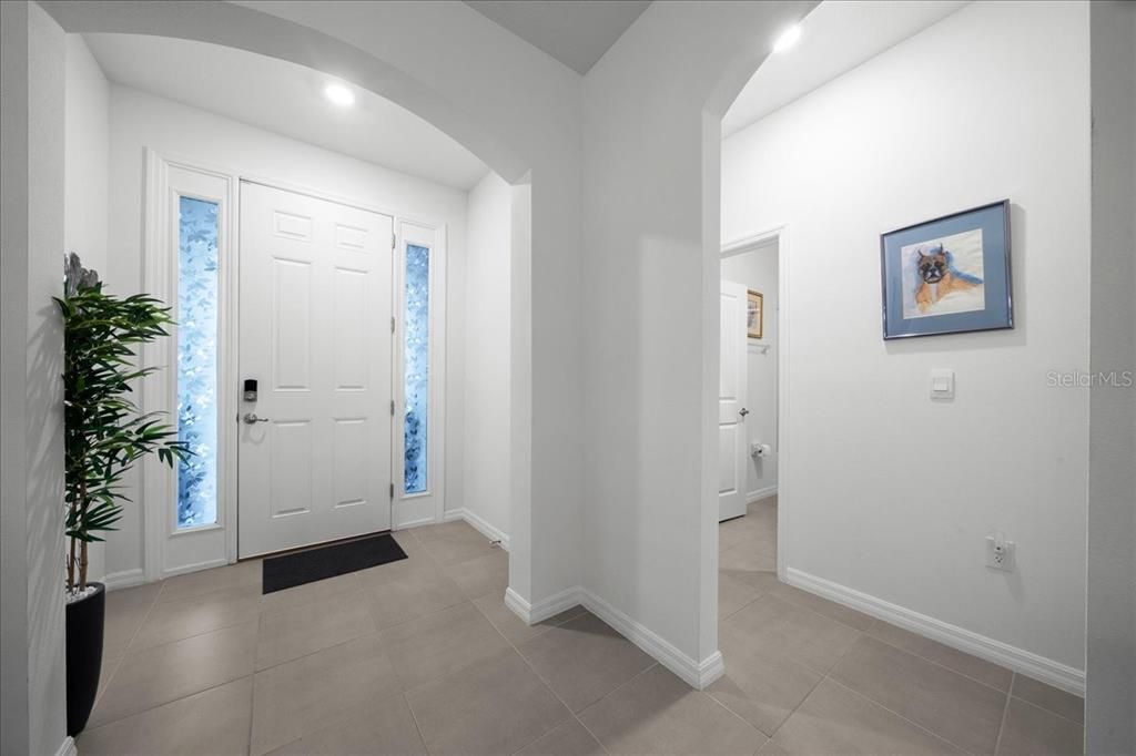 For Sale: $425,000 (2 beds, 2 baths, 1853 Square Feet)