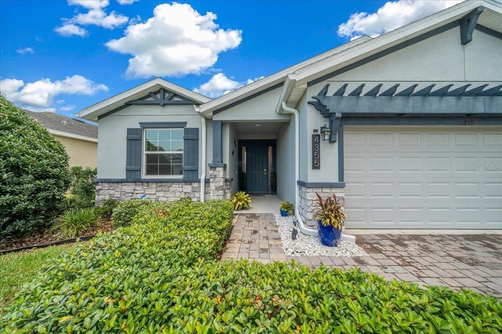 For Sale: $425,000 (2 beds, 2 baths, 1853 Square Feet)