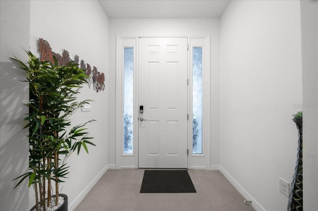 For Sale: $425,000 (2 beds, 2 baths, 1853 Square Feet)