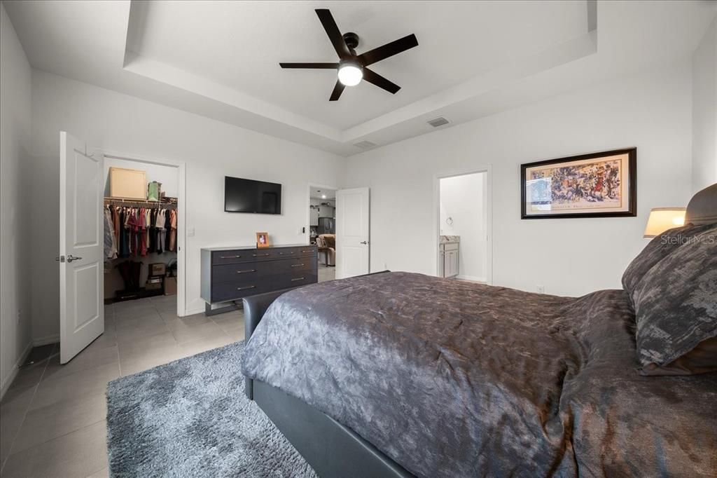 For Sale: $425,000 (2 beds, 2 baths, 1853 Square Feet)