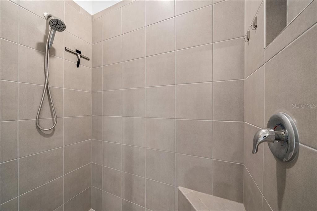 For Sale: $425,000 (2 beds, 2 baths, 1853 Square Feet)