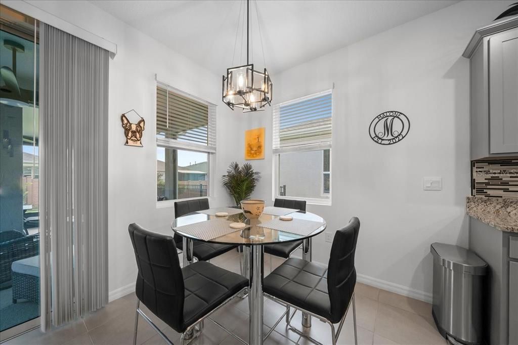 For Sale: $425,000 (2 beds, 2 baths, 1853 Square Feet)