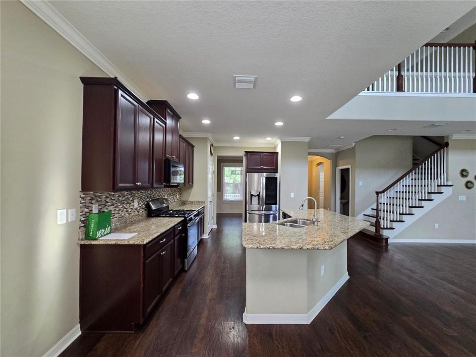 For Rent: $3,000 (4 beds, 3 baths, 2612 Square Feet)