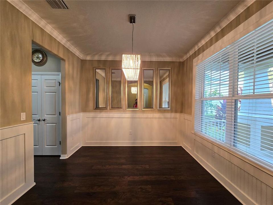 For Rent: $3,000 (4 beds, 3 baths, 2612 Square Feet)