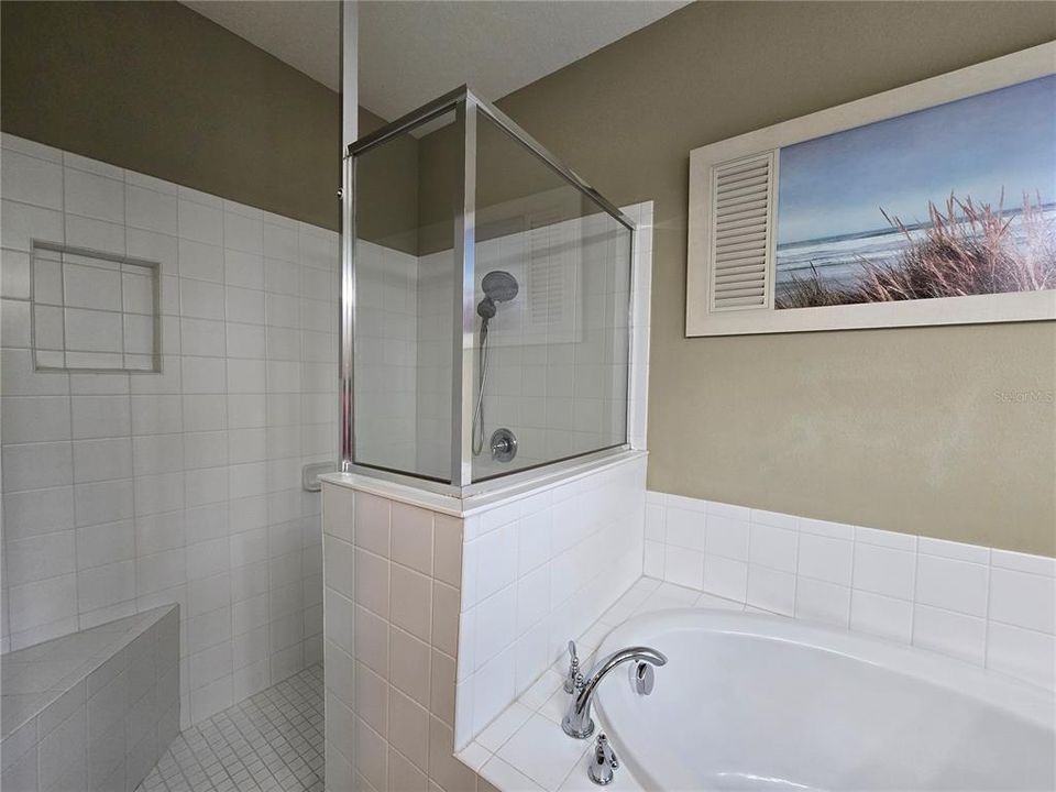 For Rent: $3,000 (4 beds, 3 baths, 2612 Square Feet)
