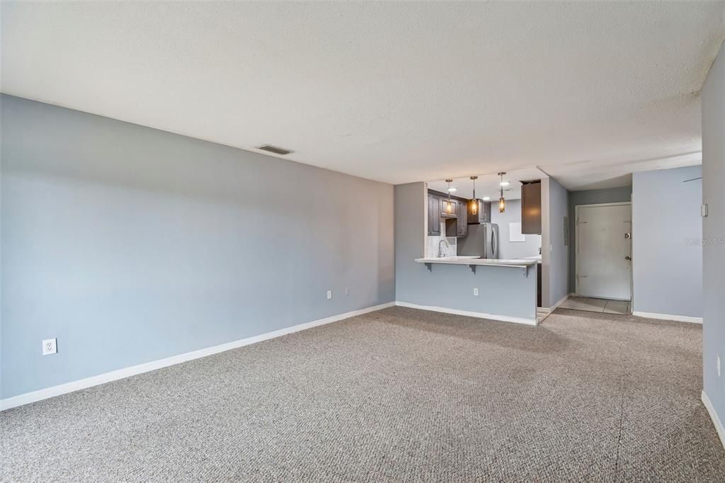 For Rent: $1,750 (3 beds, 2 baths, 1149 Square Feet)