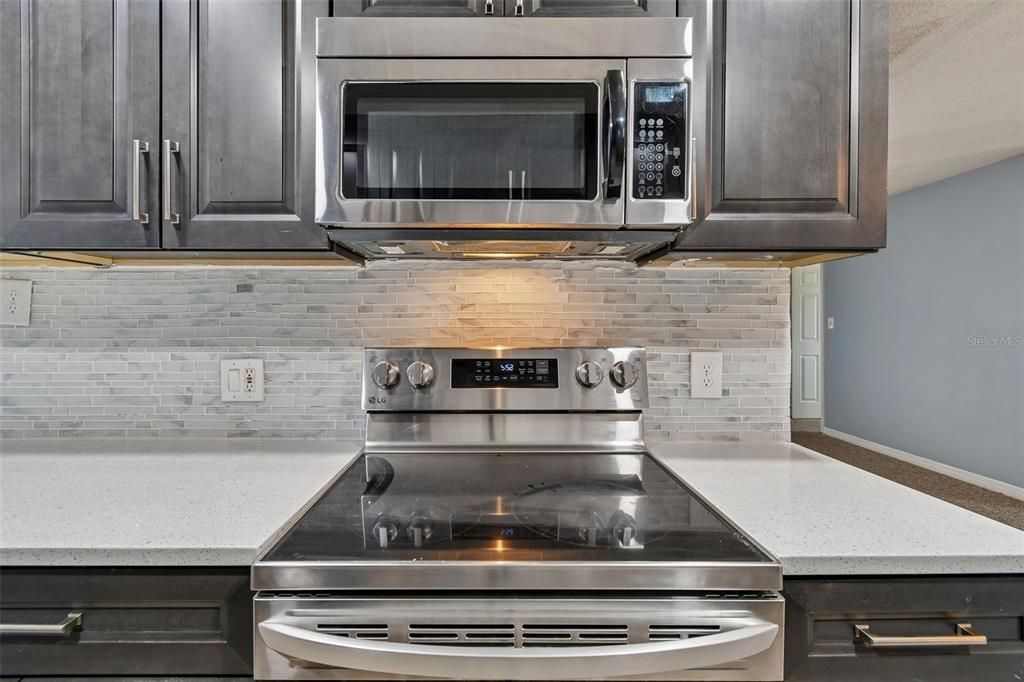 For Rent: $1,750 (3 beds, 2 baths, 1149 Square Feet)