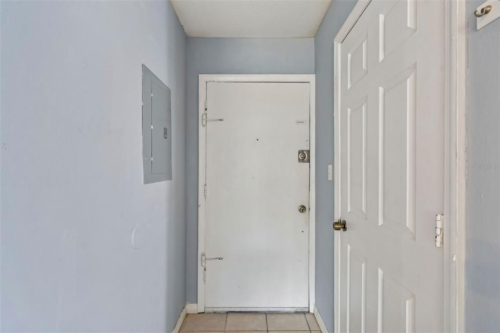 For Rent: $1,750 (3 beds, 2 baths, 1149 Square Feet)